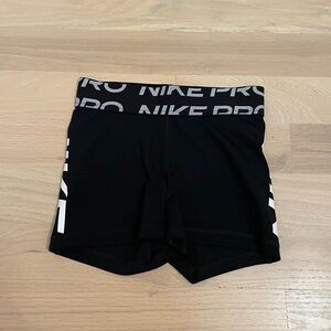 Nike Women’s Black/White Pro 3” Shorts